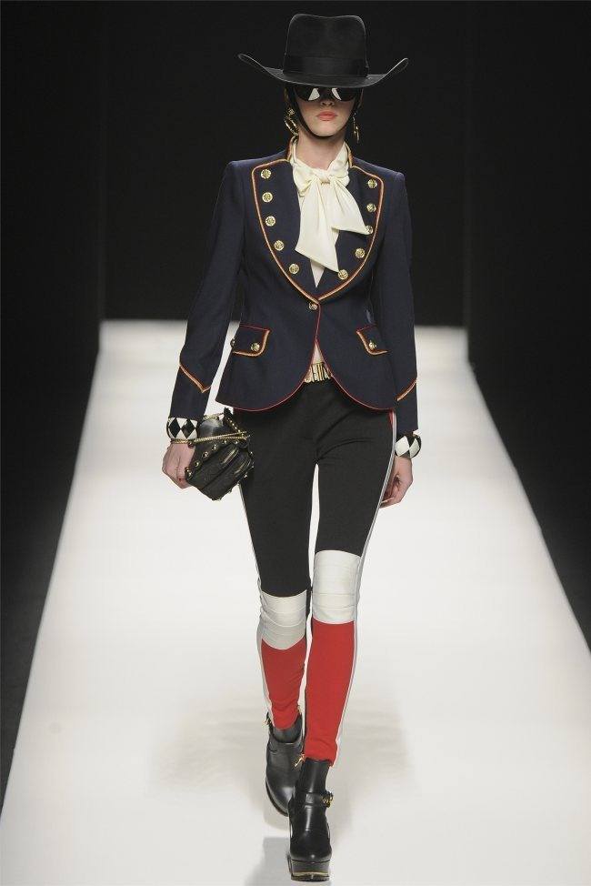MILAN FASHION WEEK: MOSCHINO FALL 2012