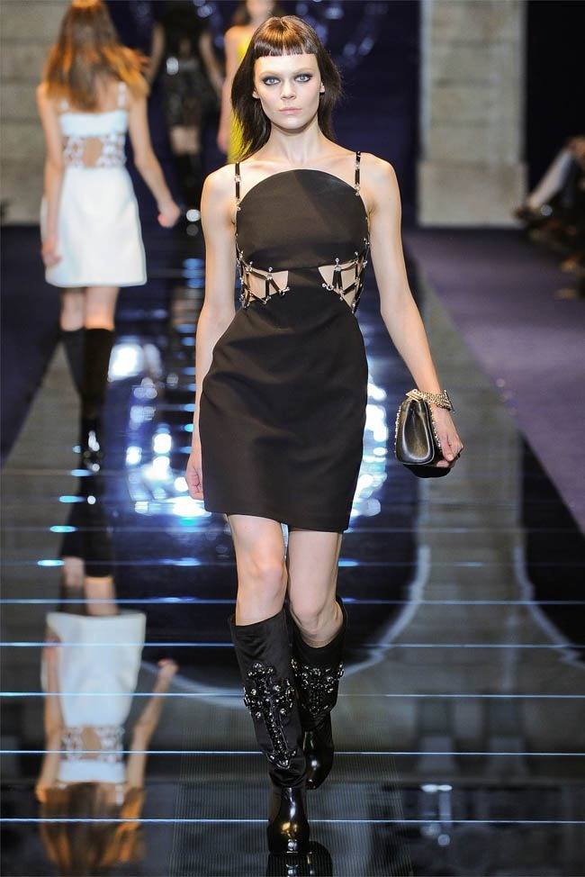 MILAN FASHION WEEK: VERSACE FALL 2012