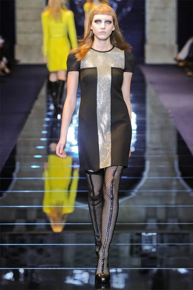 MILAN FASHION WEEK: VERSACE FALL 2012
