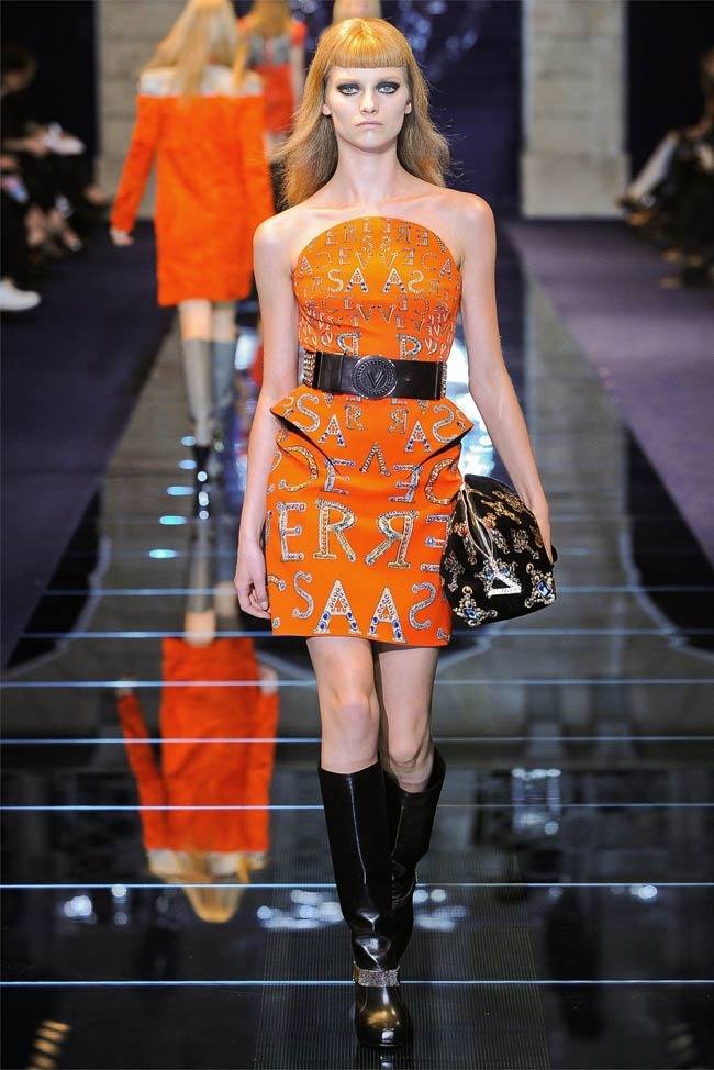MILAN FASHION WEEK: VERSACE FALL 2012