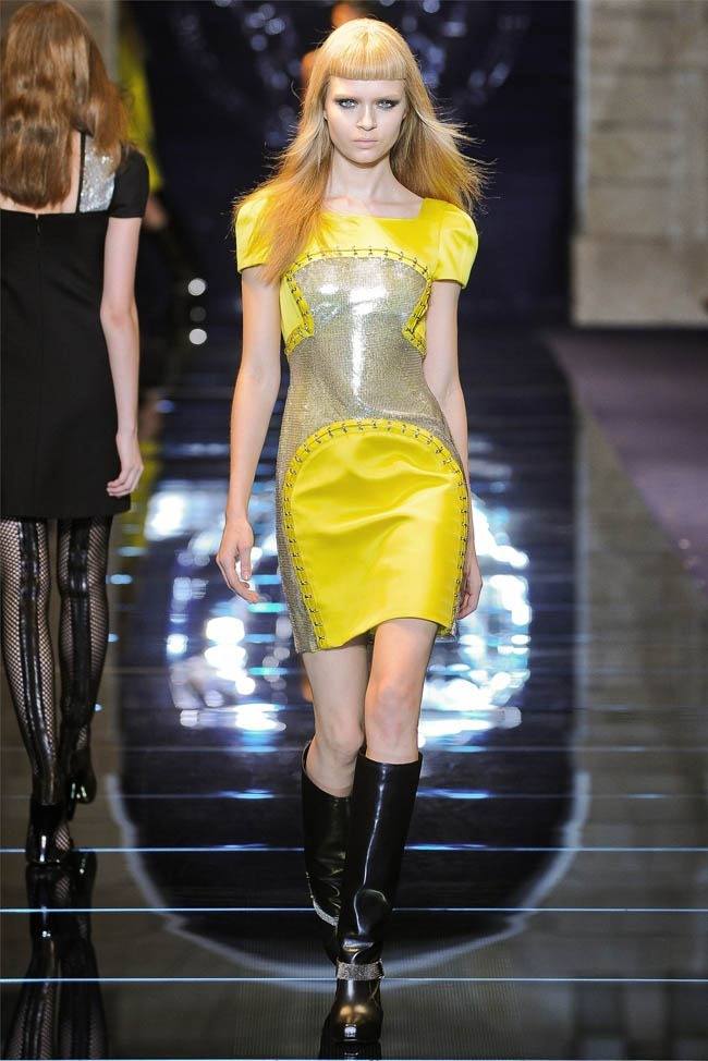 MILAN FASHION WEEK: VERSACE FALL 2012