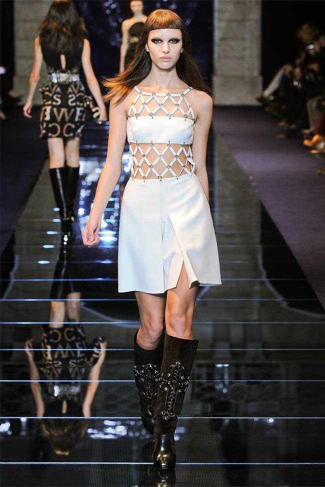 MILAN FASHION WEEK: VERSACE FALL 2012