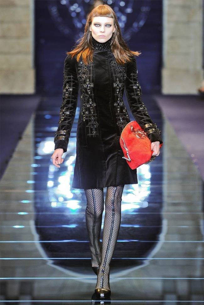 MILAN FASHION WEEK: VERSACE FALL 2012