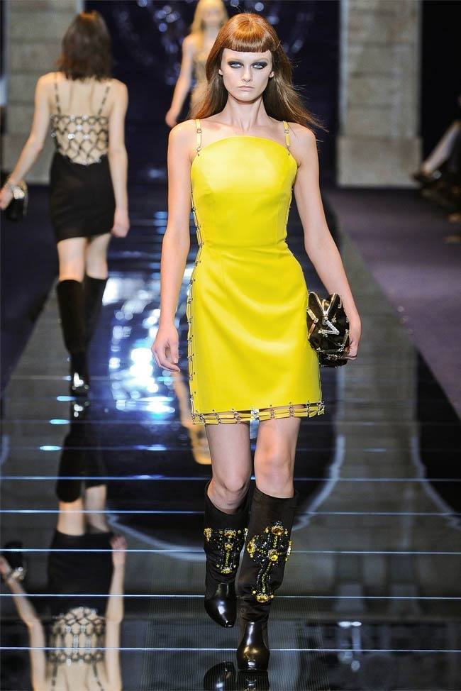 MILAN FASHION WEEK: VERSACE FALL 2012