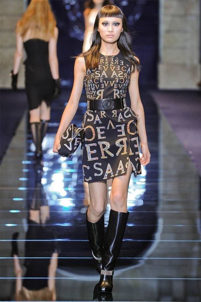 MILAN FASHION WEEK: VERSACE FALL 2012