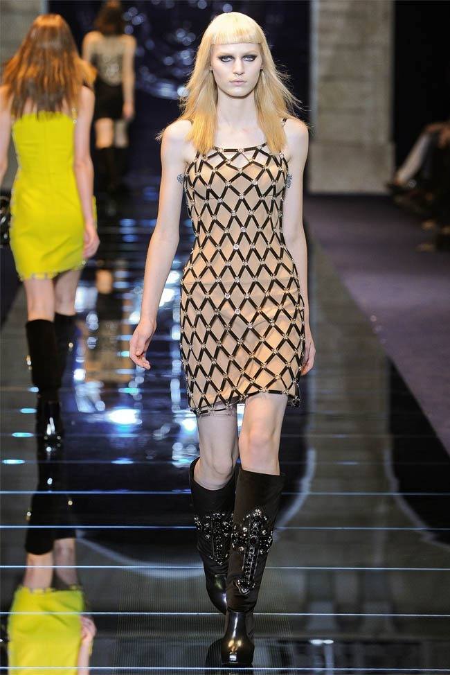 MILAN FASHION WEEK: VERSACE FALL 2012