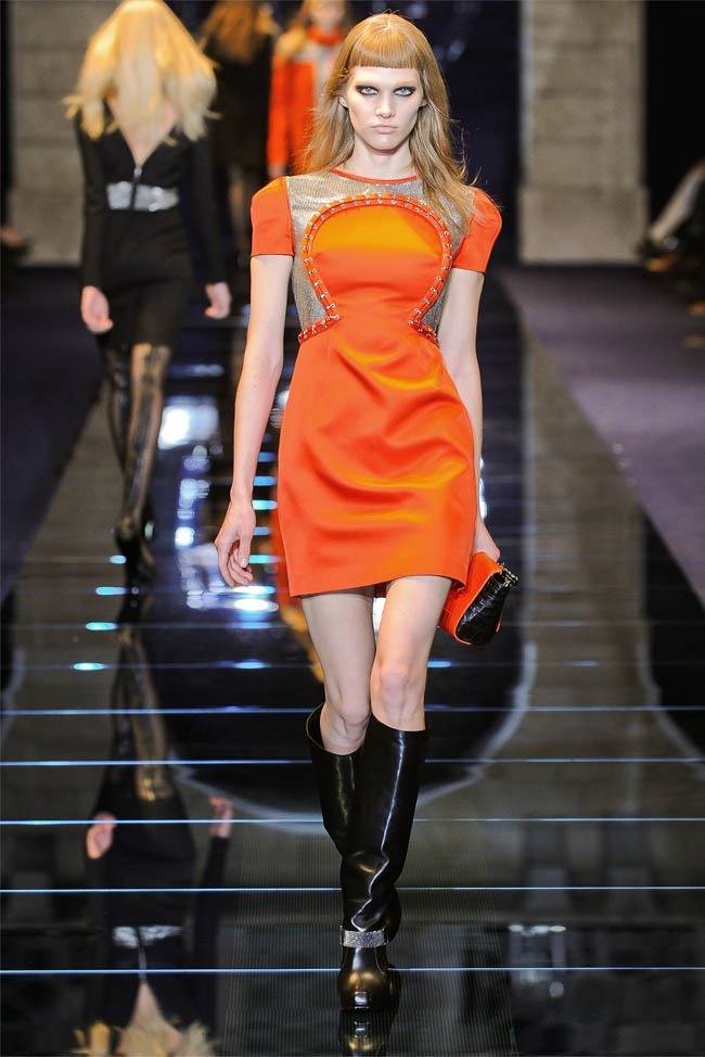 MILAN FASHION WEEK: VERSACE FALL 2012