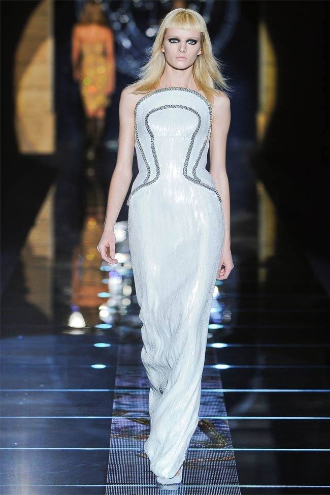 MILAN FASHION WEEK: VERSACE FALL 2012