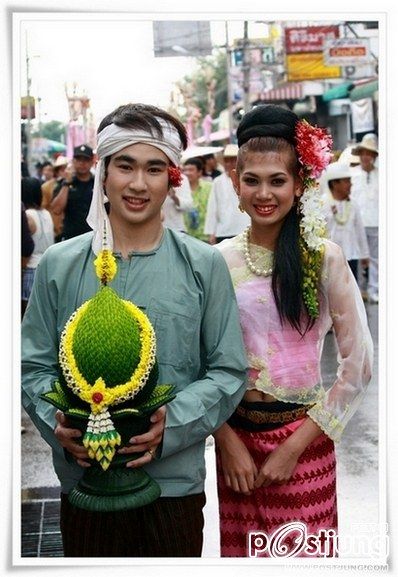สลุงหลวง กลองใหญ่ ปีใหม่เมือง นครลำปาง