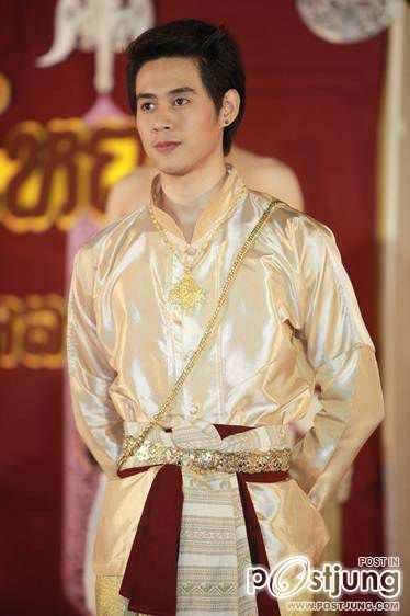 สลุงหลวง กลองใหญ่ ปีใหม่เมือง นครลำปาง