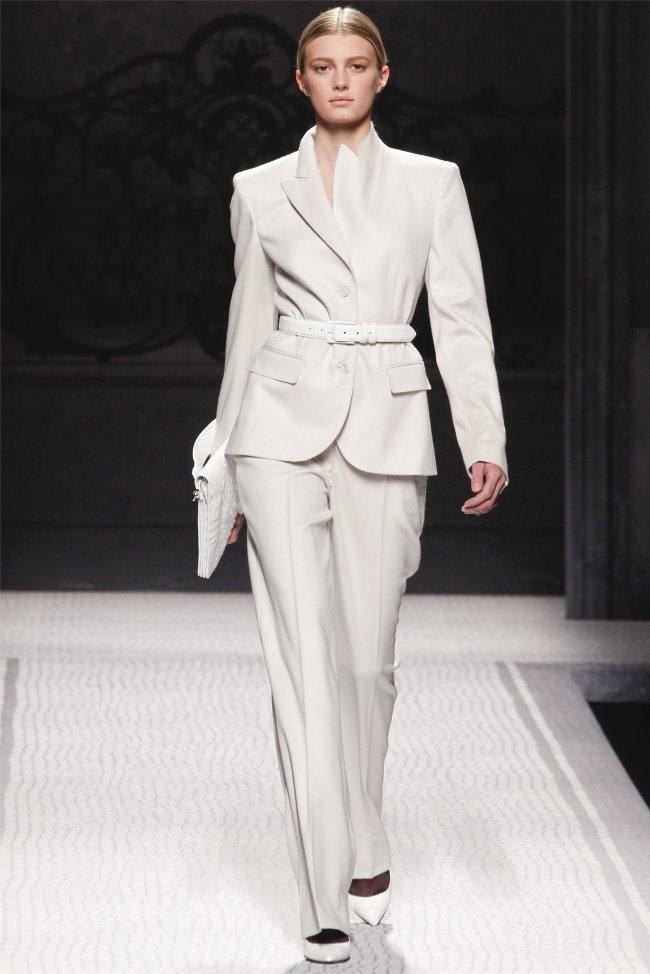 MILAN FASHION WEEK: ALBERTA FERRETTI FALL 2012