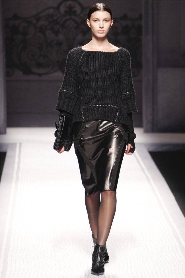 MILAN FASHION WEEK: ALBERTA FERRETTI FALL 2012