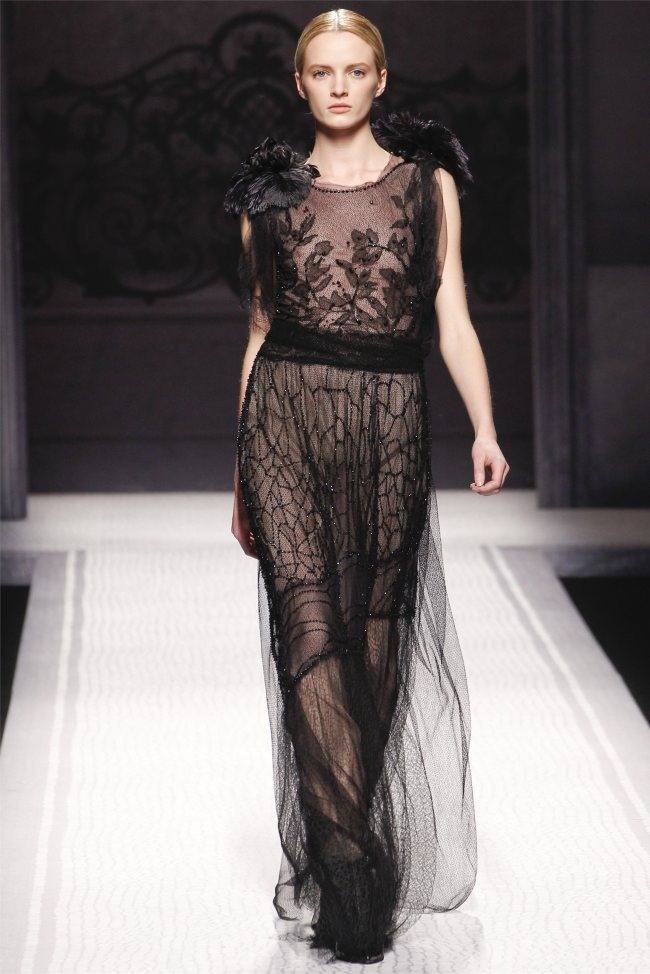 MILAN FASHION WEEK: ALBERTA FERRETTI FALL 2012