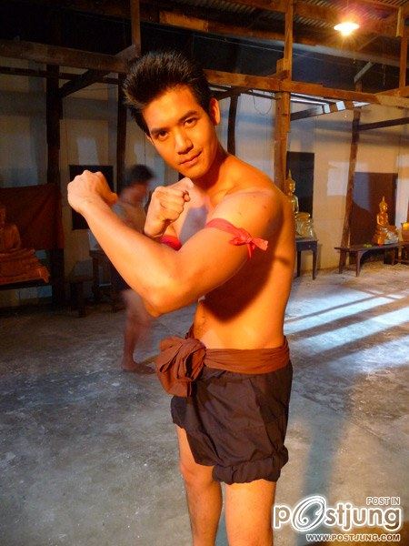 หนุ่มเวียร์และนักแสดงจากเรื่อง ขุนเดช (เวียร์หล่อมาก)
