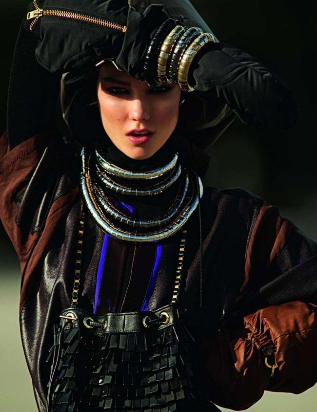 VOGUE PARIS: KARLIE KLOSS BY PHOTOGRAPHER HANS FEURER