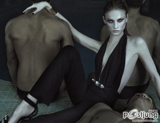NUMERO MAGAZINE: ANNA SELEZNEVA, ERIK SAGE & MICHAEL WOZNIAK IN "BAIN DE MINUIT" BY PHOTOGRAPHER TOM