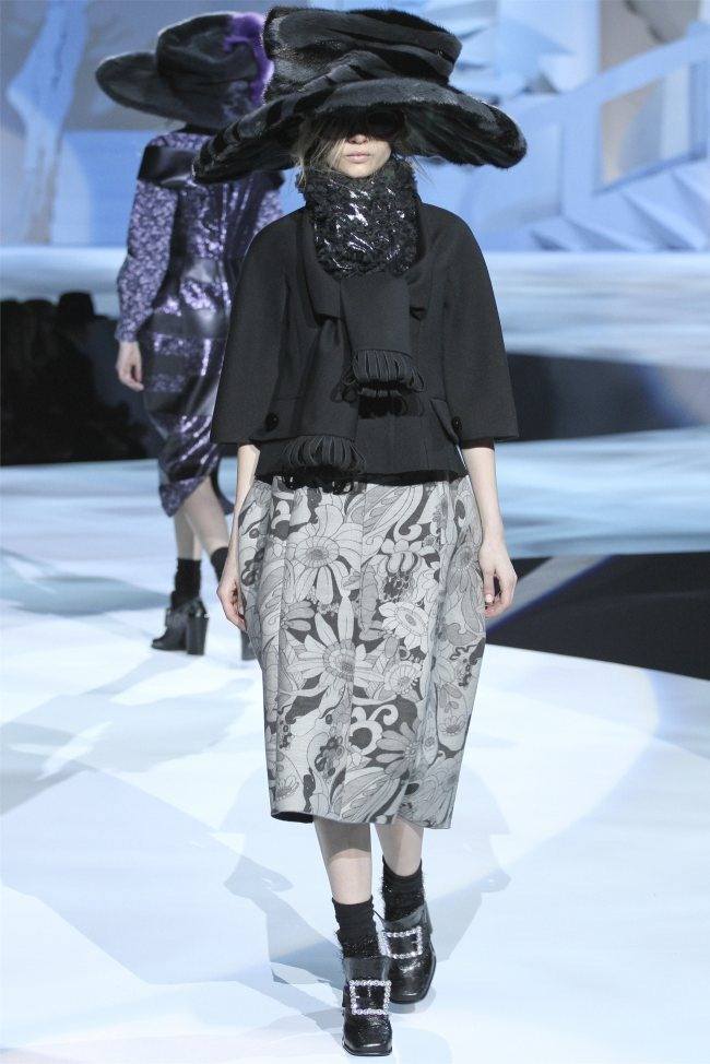 NEW YORK FASHION WEEK: MARC JACOBS FALL 2012