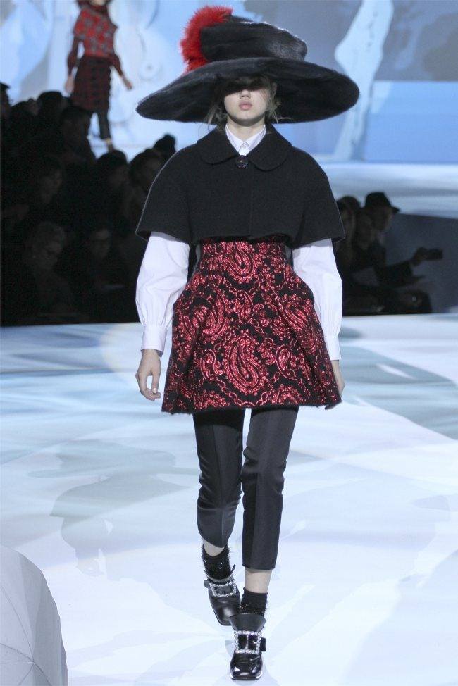 NEW YORK FASHION WEEK: MARC JACOBS FALL 2012