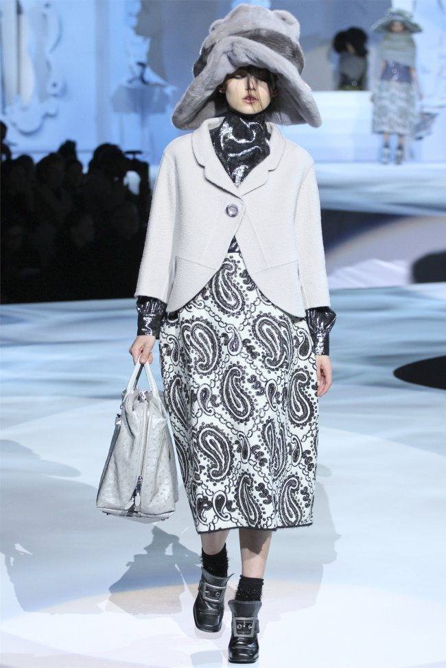 NEW YORK FASHION WEEK: MARC JACOBS FALL 2012