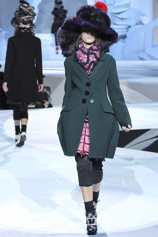 NEW YORK FASHION WEEK: MARC JACOBS FALL 2012