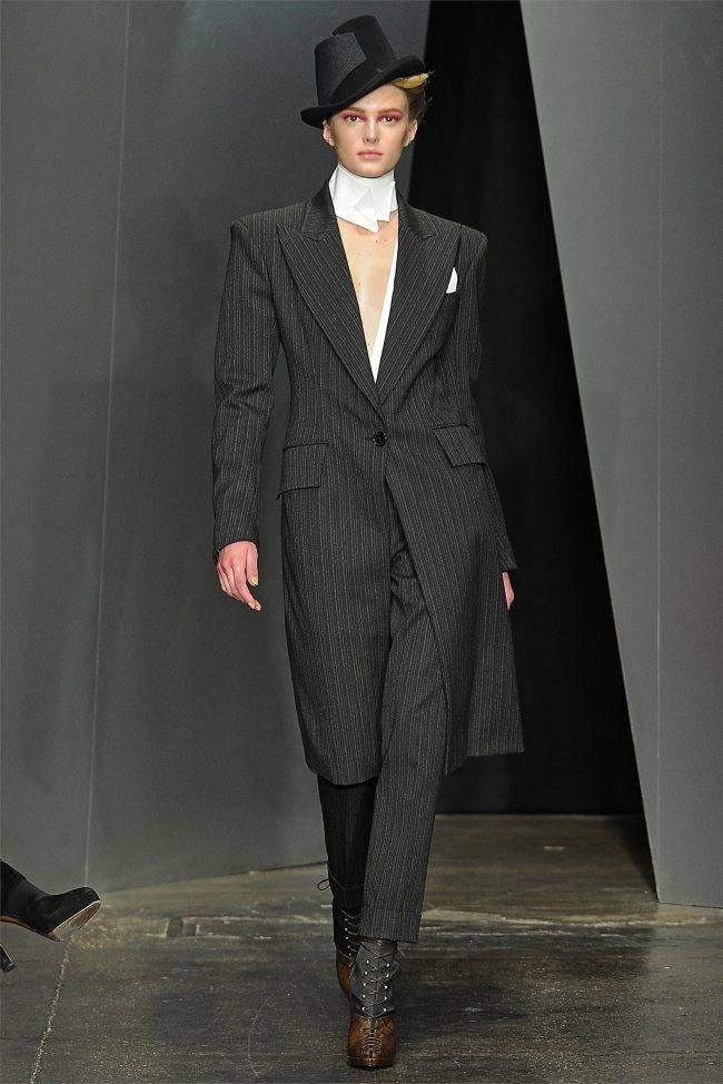 NEW YORK FASHION WEEK: DONNA KARAN FALL 2012