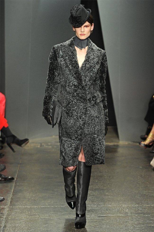 NEW YORK FASHION WEEK: DONNA KARAN FALL 2012