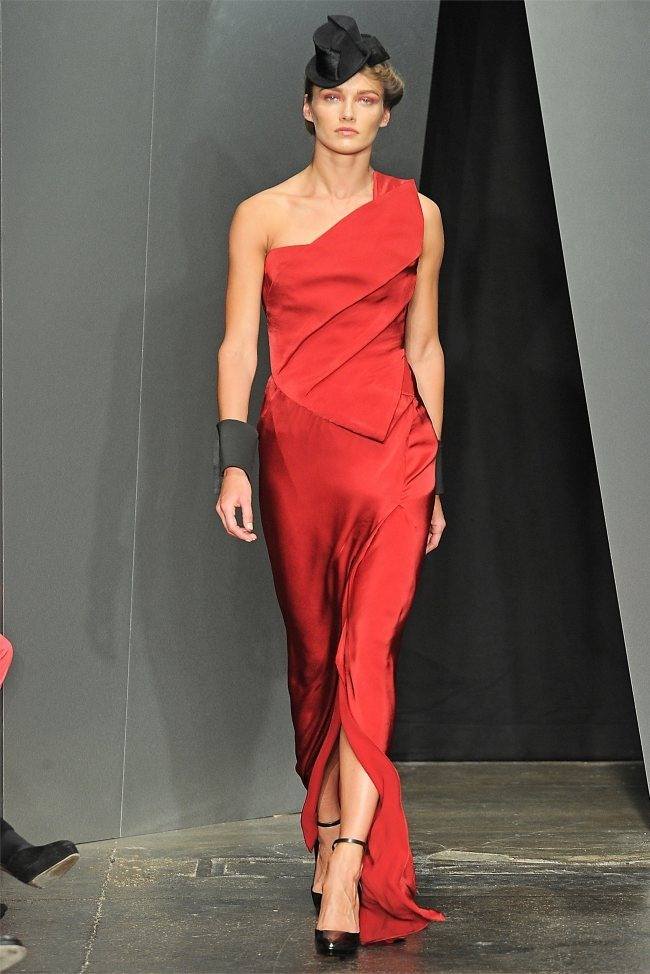 NEW YORK FASHION WEEK: DONNA KARAN FALL 2012