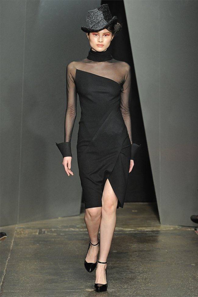 NEW YORK FASHION WEEK: DONNA KARAN FALL 2012