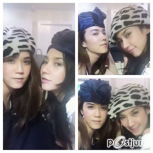 รวมภาพ " อั้ม - เมย์ " สองสาวคู่ซี้อันดับ 1 ของวงการบันเทิง