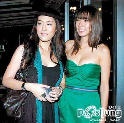 รวมภาพ " อั้ม - เมย์ " สองสาวคู่ซี้อันดับ 1 ของวงการบันเทิง