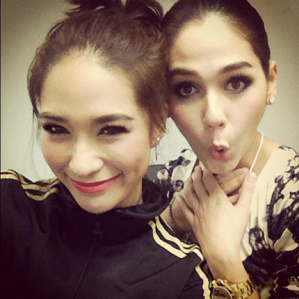 ชมพู่ อารยา  ใน Instagram