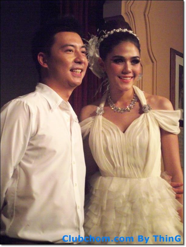 ชมพู่ อารยา  ในงาน  Evita Peroni Autumn 2012 Fashion Show