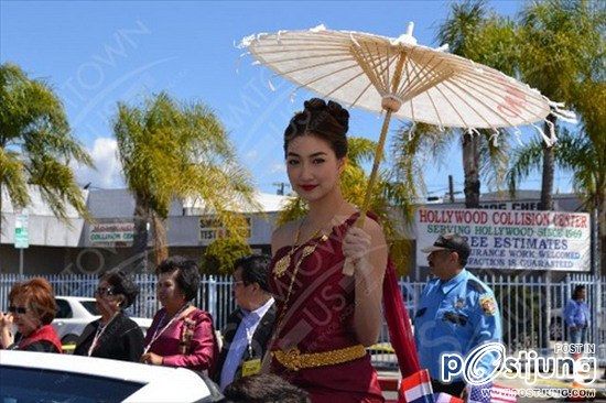 'แพนเค้ก เขมนิจ'สวมชุดนางสงกรานต์โชวตัวที่ลอส แอนเจลิส
