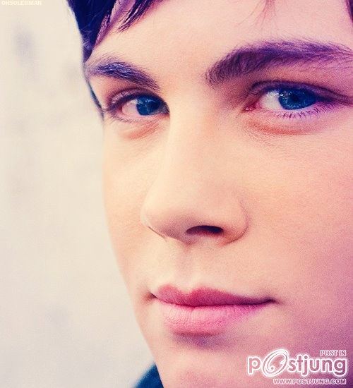 Logan Lerman
