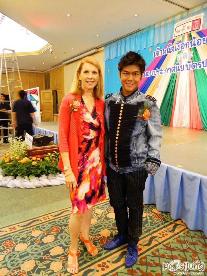 Miss Teen South East Asia 2012 ร่วมงาน"เจ้าหญิงเงือกน้อย 2012"