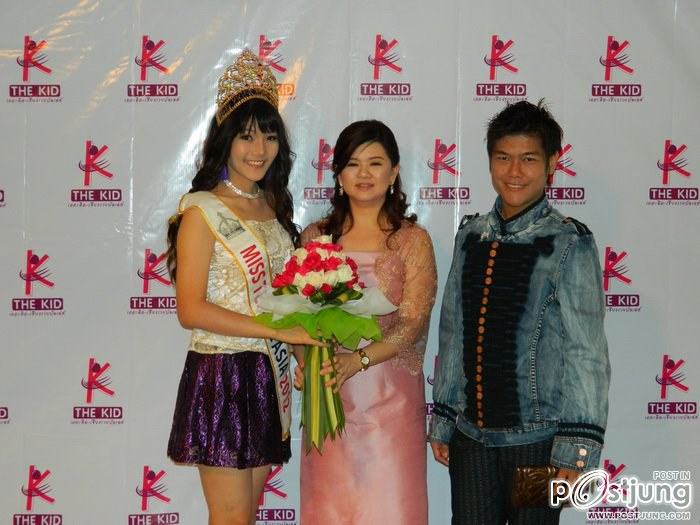 Miss Teen South East Asia 2012 ร่วมงาน"เจ้าหญิงเงือกน้อย 2012"