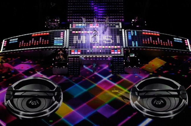 PERFORMANCE: MADONNA AT THE BRIDGESTONE SUPER BOWL XLVI HALFTIME SHOW, FEAT. NICKI MINAJ, L.M.F.A.O.