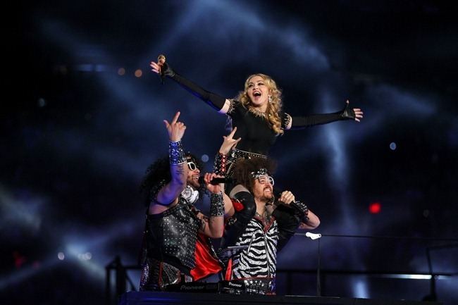 PERFORMANCE: MADONNA AT THE BRIDGESTONE SUPER BOWL XLVI HALFTIME SHOW, FEAT. NICKI MINAJ, L.M.F.A.O.