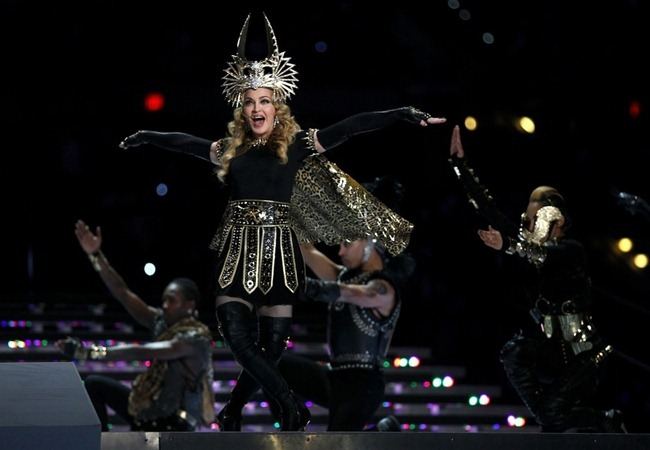 PERFORMANCE: MADONNA AT THE BRIDGESTONE SUPER BOWL XLVI HALFTIME SHOW, FEAT. NICKI MINAJ, L.M.F.A.O.