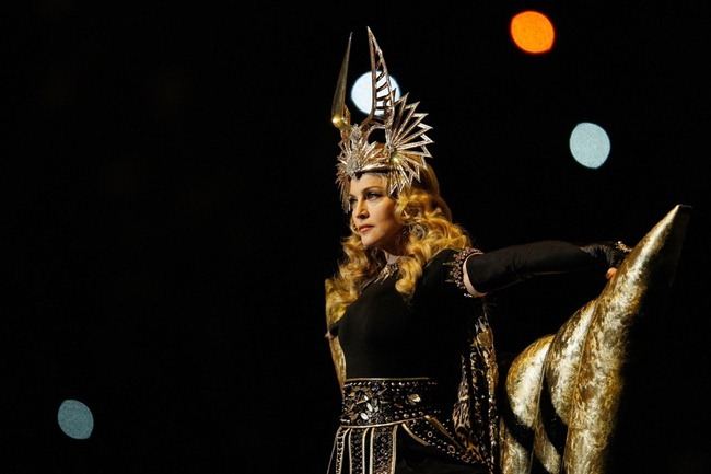 PERFORMANCE: MADONNA AT THE BRIDGESTONE SUPER BOWL XLVI HALFTIME SHOW, FEAT. NICKI MINAJ, L.M.F.A.O.