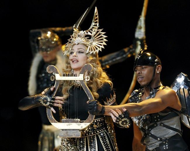PERFORMANCE: MADONNA AT THE BRIDGESTONE SUPER BOWL XLVI HALFTIME SHOW, FEAT. NICKI MINAJ, L.M.F.A.O.