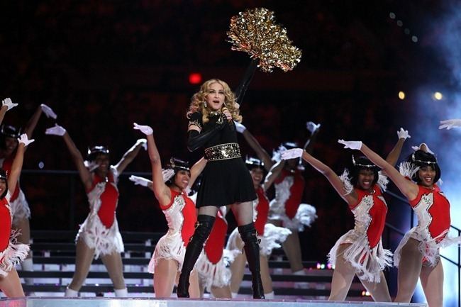 PERFORMANCE: MADONNA AT THE BRIDGESTONE SUPER BOWL XLVI HALFTIME SHOW, FEAT. NICKI MINAJ, L.M.F.A.O.