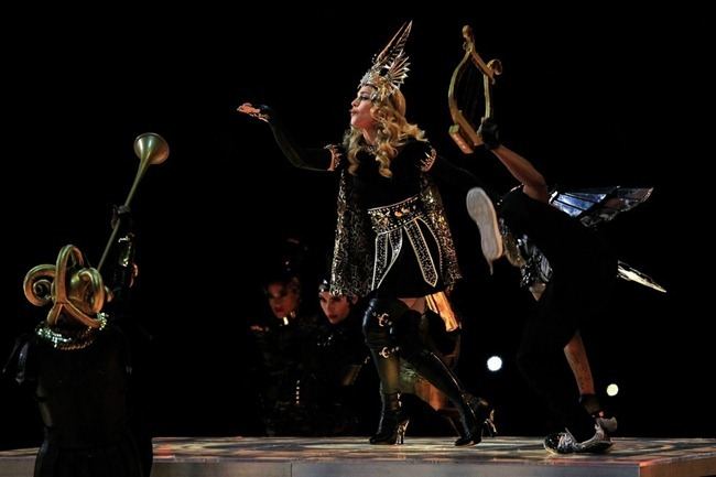PERFORMANCE: MADONNA AT THE BRIDGESTONE SUPER BOWL XLVI HALFTIME SHOW, FEAT. NICKI MINAJ, L.M.F.A.O.