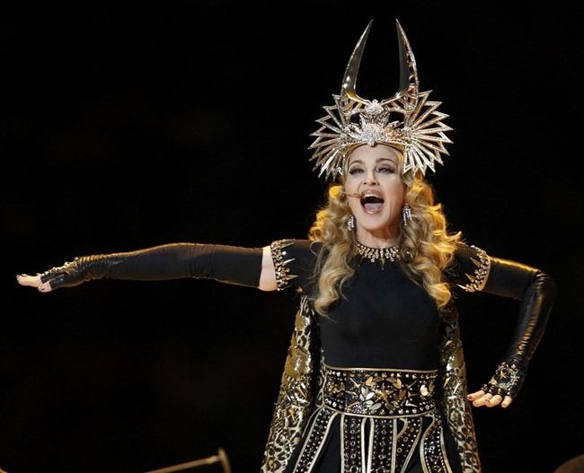 PERFORMANCE: MADONNA AT THE BRIDGESTONE SUPER BOWL XLVI HALFTIME SHOW, FEAT. NICKI MINAJ, L.M.F.A.O.