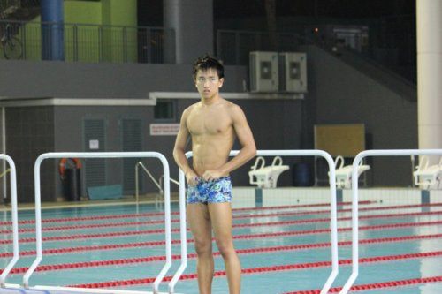 ขบเคี้ยว ขบกัดสักนิด