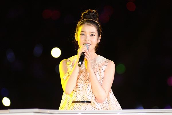 ประมวลภาพคอนเสิร์ต Korean Music Wave in Bangkok 2012
