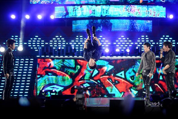 ประมวลภาพคอนเสิร์ต Korean Music Wave in Bangkok 2012