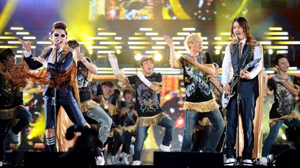 ประมวลภาพคอนเสิร์ต Korean Music Wave in Bangkok 2012