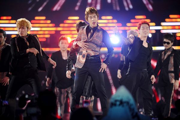 ประมวลภาพคอนเสิร์ต Korean Music Wave in Bangkok 2012