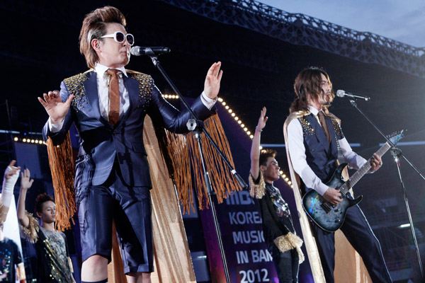 ประมวลภาพคอนเสิร์ต Korean Music Wave in Bangkok 2012